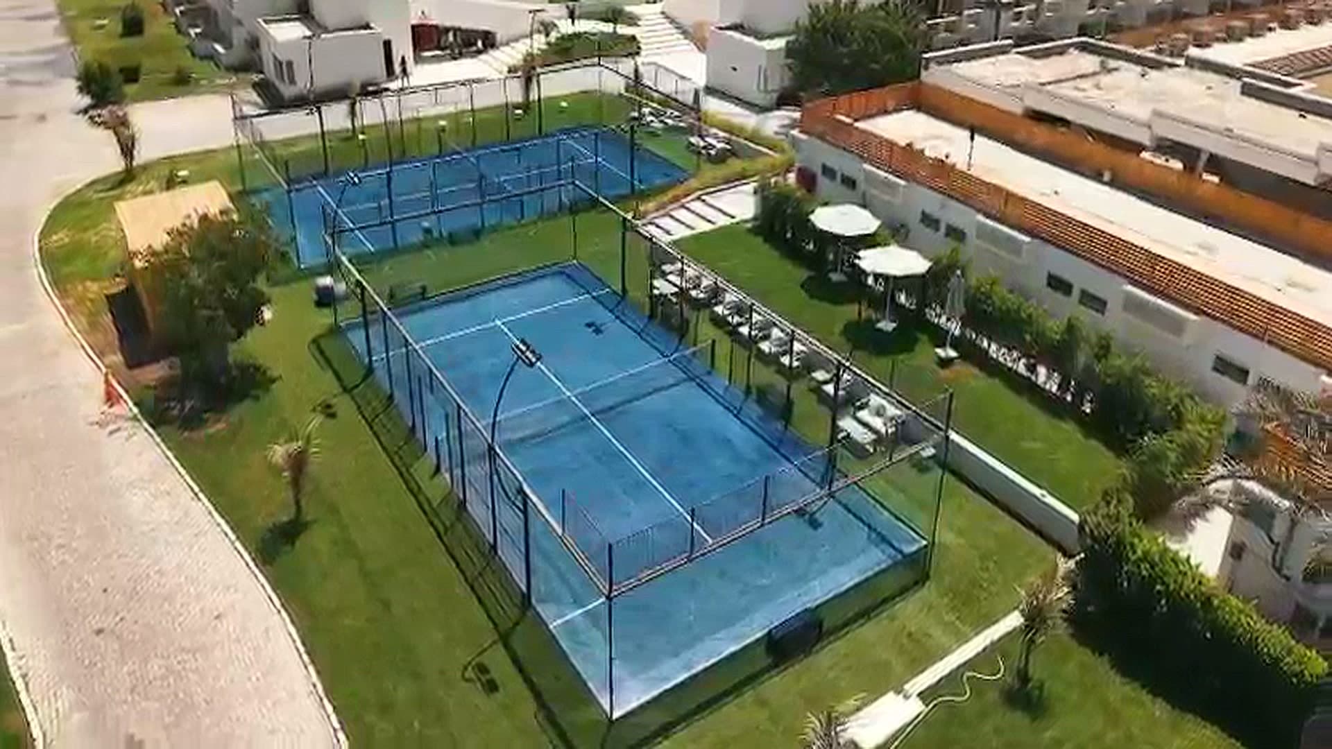 Pyramids Park View Padel Courts Sheikh Zayed